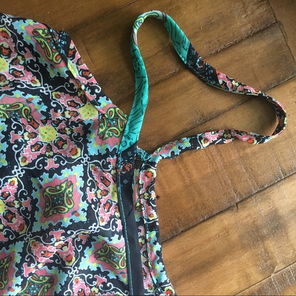 Cold Shoulder Peasant Top - Picture 3 of 5